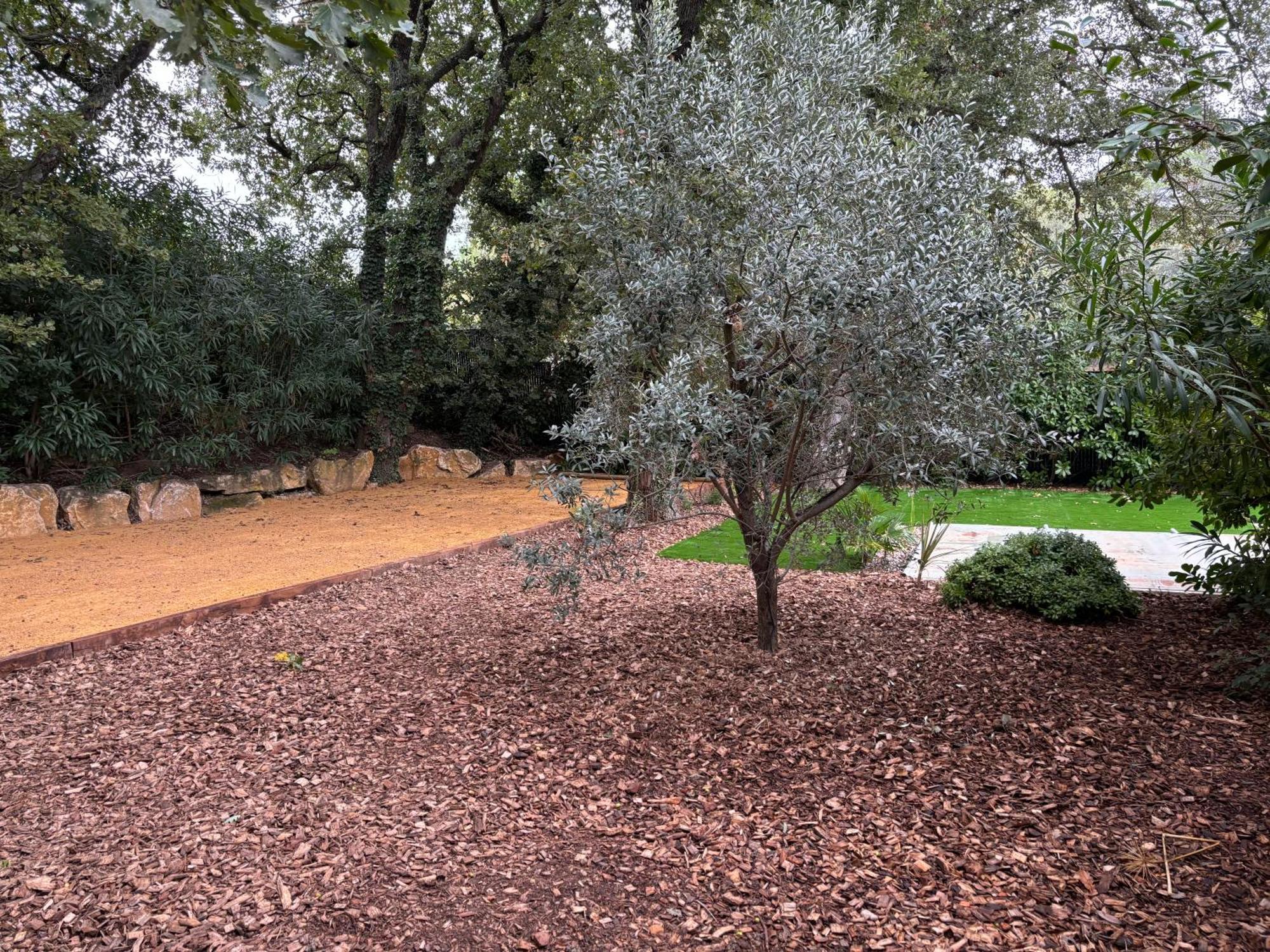 Les Jardins Du Castelas - Piscines, Jardins Et Spas Privatifs Uchaux 외부 사진