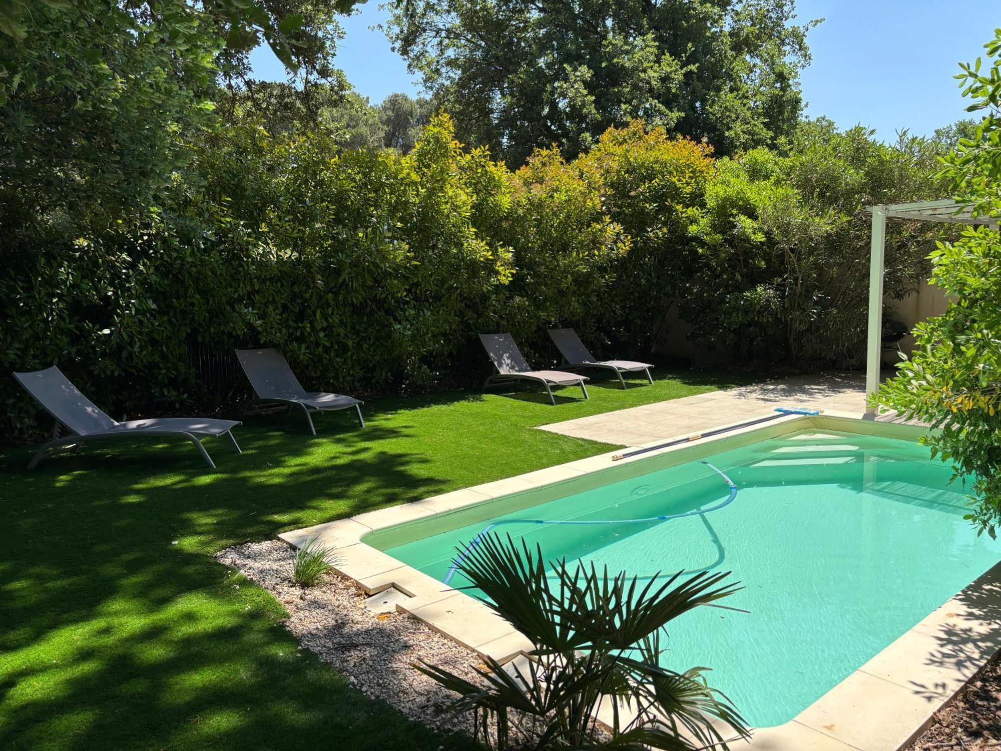 Les Jardins Du Castelas - Piscines, Jardins Et Spas Privatifs Uchaux 외부 사진