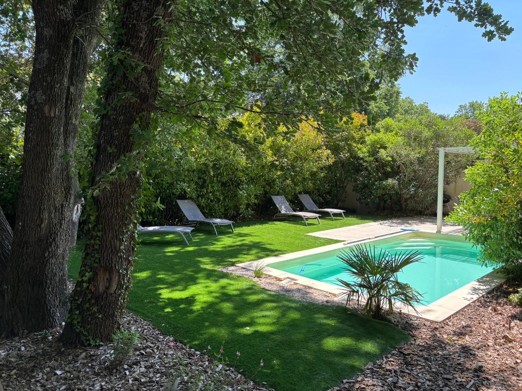 Les Jardins Du Castelas - Piscines, Jardins Et Spas Privatifs Uchaux 외부 사진